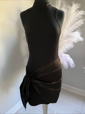 Finesse Black Sleeveless Knot-Accent Mini Dress